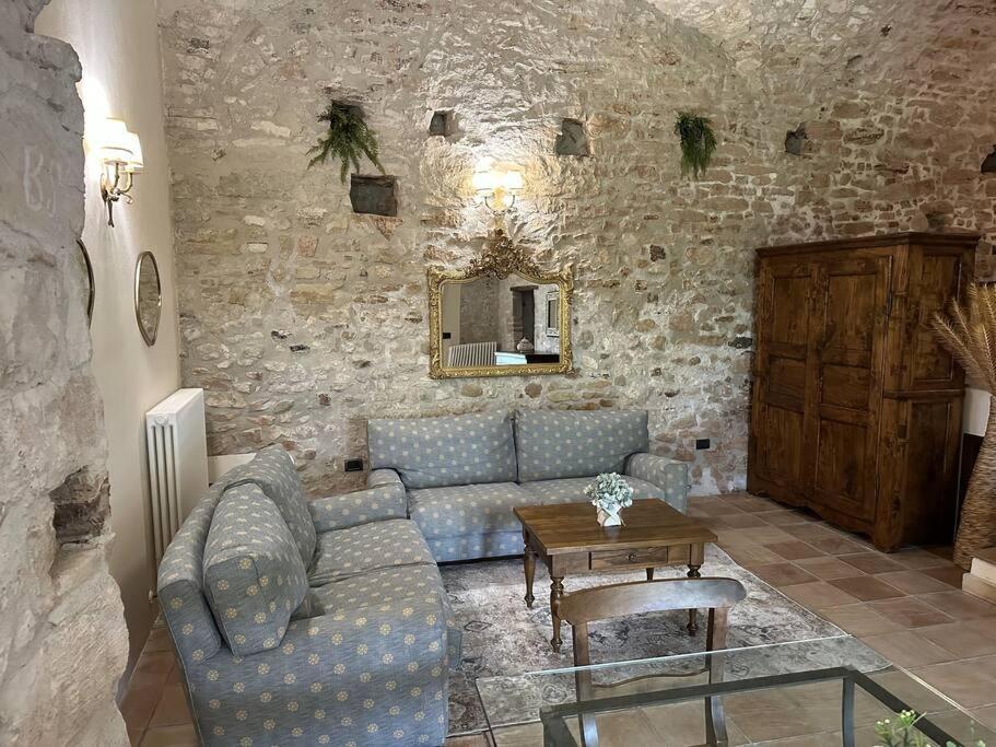 All Stone Horse Stable Converted To Elegant Apartment - Baltimora Spoleto Exterior foto